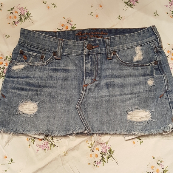 Abercrombie & Fitch size 0 denim skirt - Picture 4 of 8